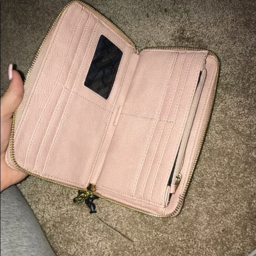 Steve Madden wallet/clutch